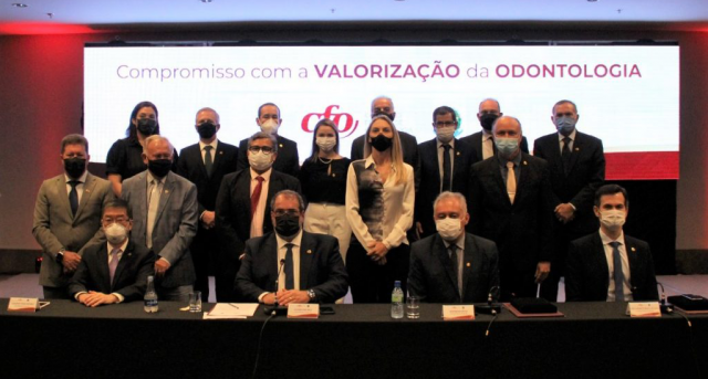 Diretoria do Conselho Federal de Odontologia toma posse para o triênio 2021-2024